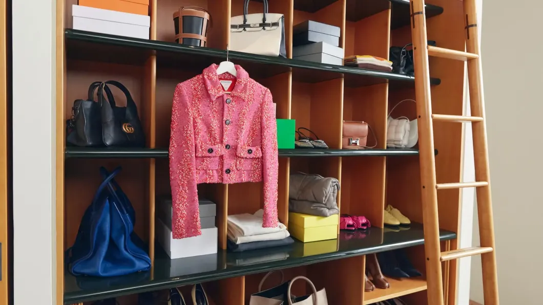 Image of a closet shelf